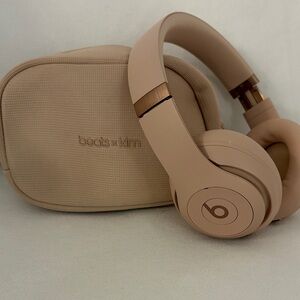 Beats by Dre x Kim Beige Headphones with Case